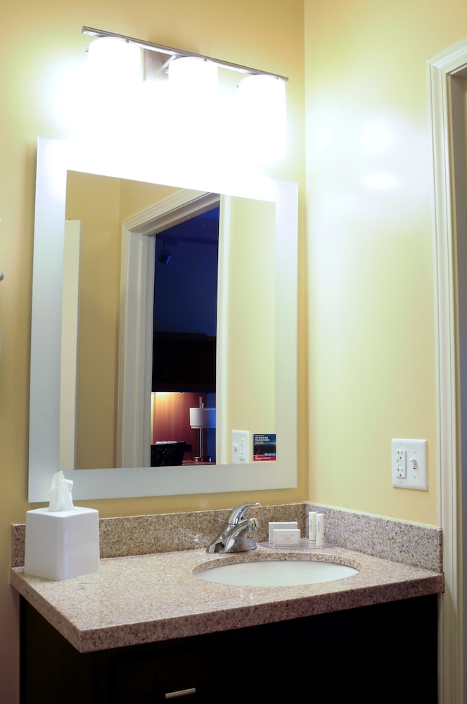 TownePlace Suites Redding - photo 15