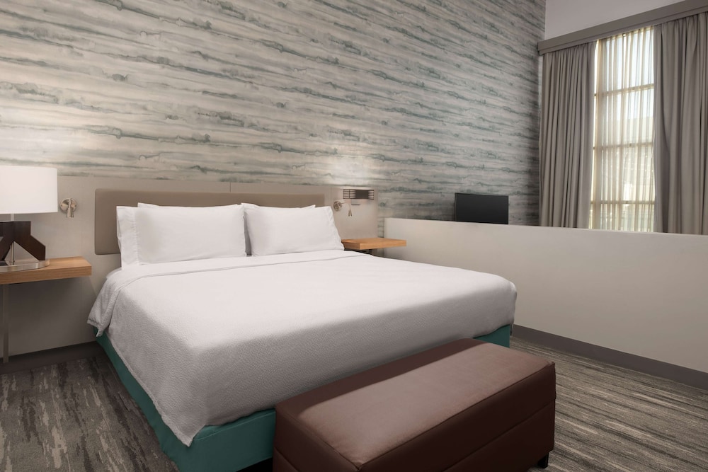 Hilton Garden Inn Marina Del Rey - photo 9
