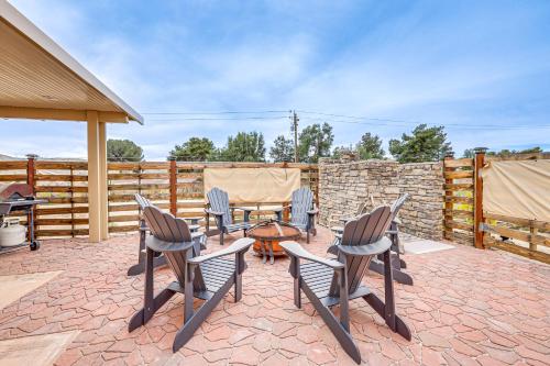 Updated Abode 22 Mi to Joshua Tree National Park — hotel in Morongo Valley