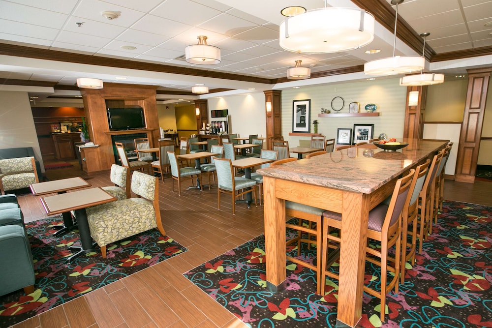 Hampton Inn Hadley Amherst Area - photo 28
