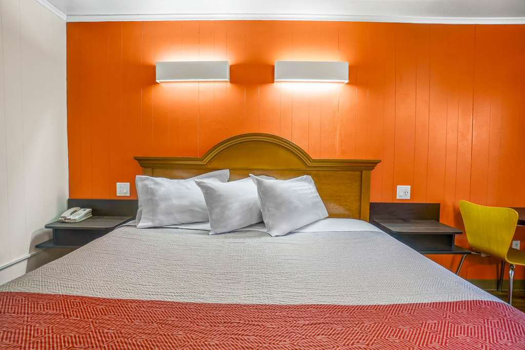 Motel6 Ilion NY - photo 8