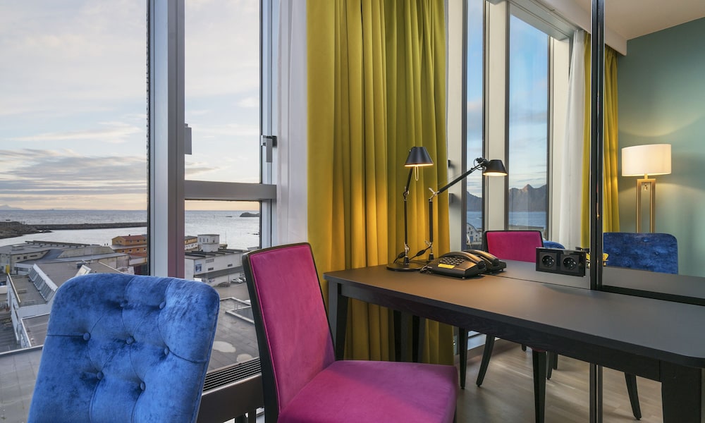 Thon Hotel Lofoten — Svolvaer — photo 5