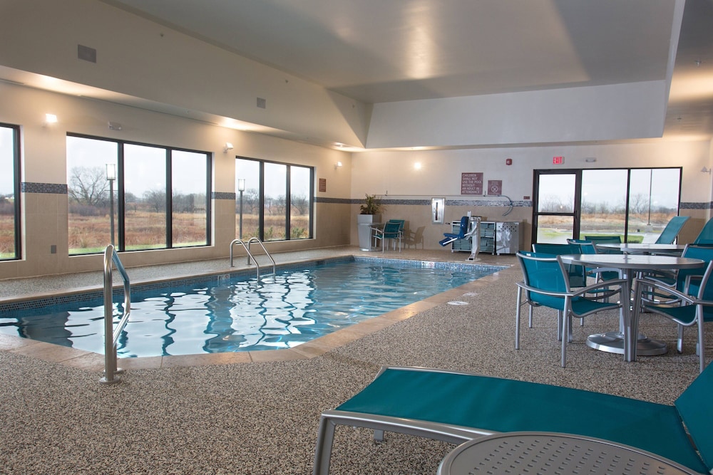 TownePlace Suites by Marriott Lincoln North - photo 14