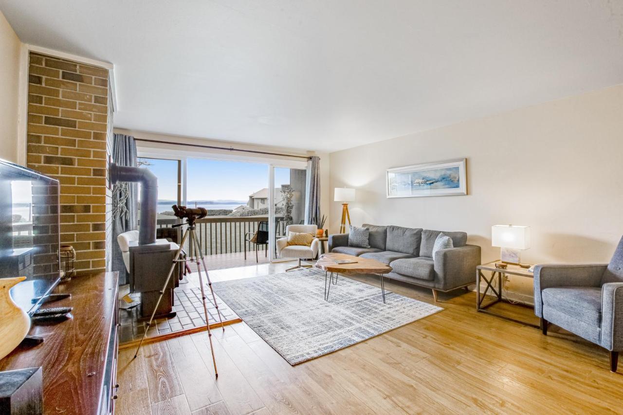 Port Ludlow Beach Condo — 4-Star Luxury Hotel in Port Ludlow, United States