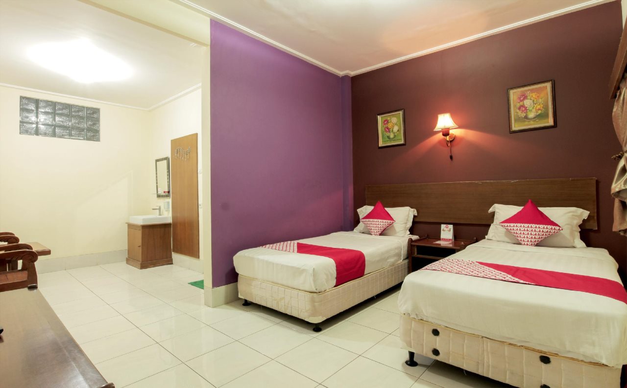 Hotel Sebelas at Jalan Palasari Mitra RedDoorz — Bandung — photo 2