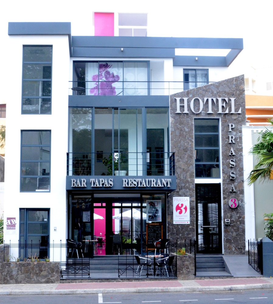 Prassa 3 Boutique Hotel - carbon neutral hotel in Mindelo