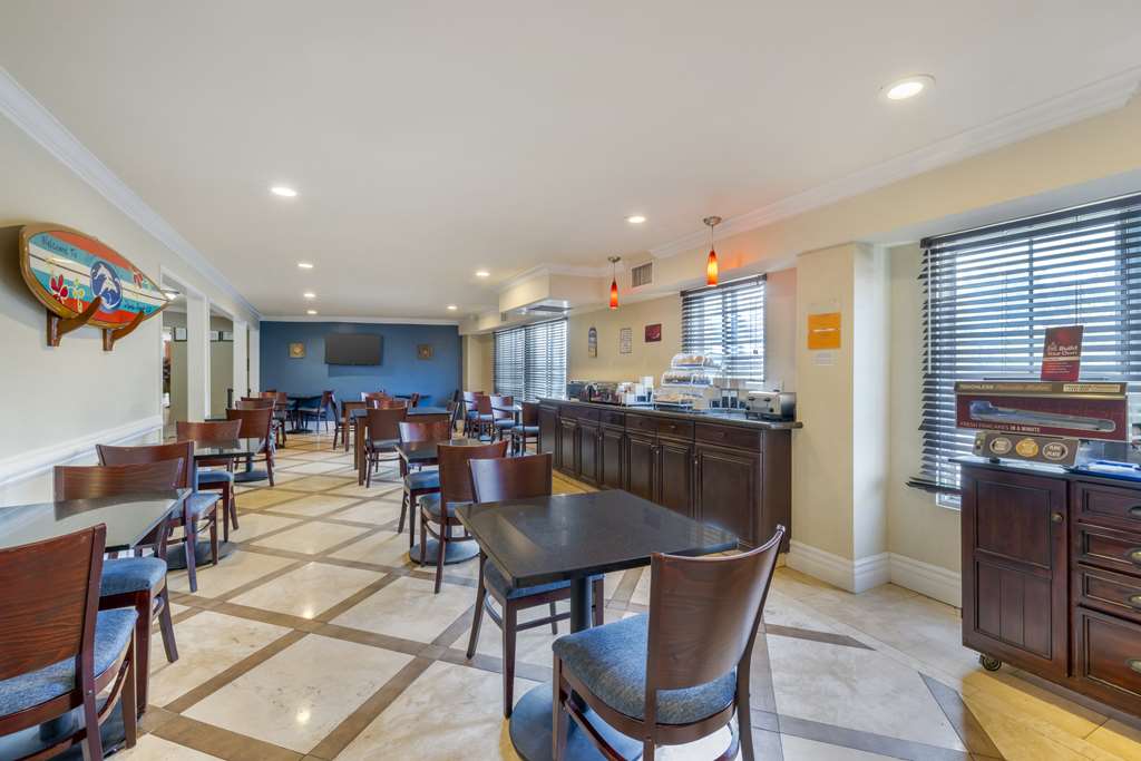 Best Western Plus Marina Shores Hotel - photo 8