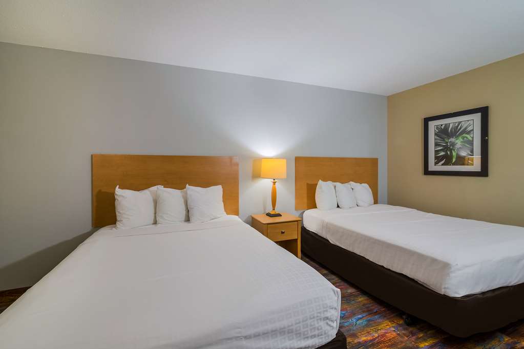 Americas Best Value Inn Fargo - photo 12