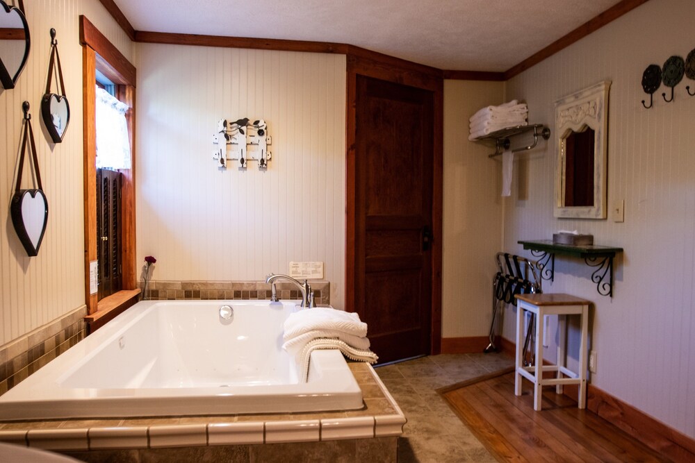 Hocking Hills Inn - photo 30