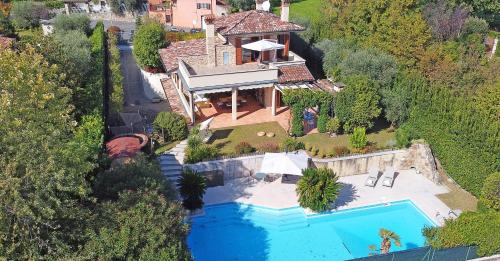 Villa Riai — 4-Star Luxury Hotel in Moniga Del Garda, Italy