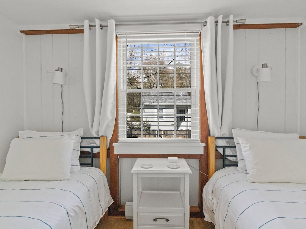 The Seagrove Suites & Guest Rooms - photo 27