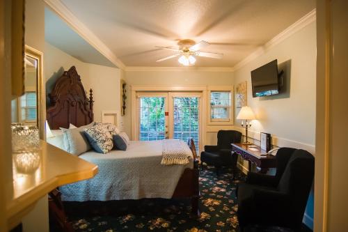 Campbell House Inn - photo 9