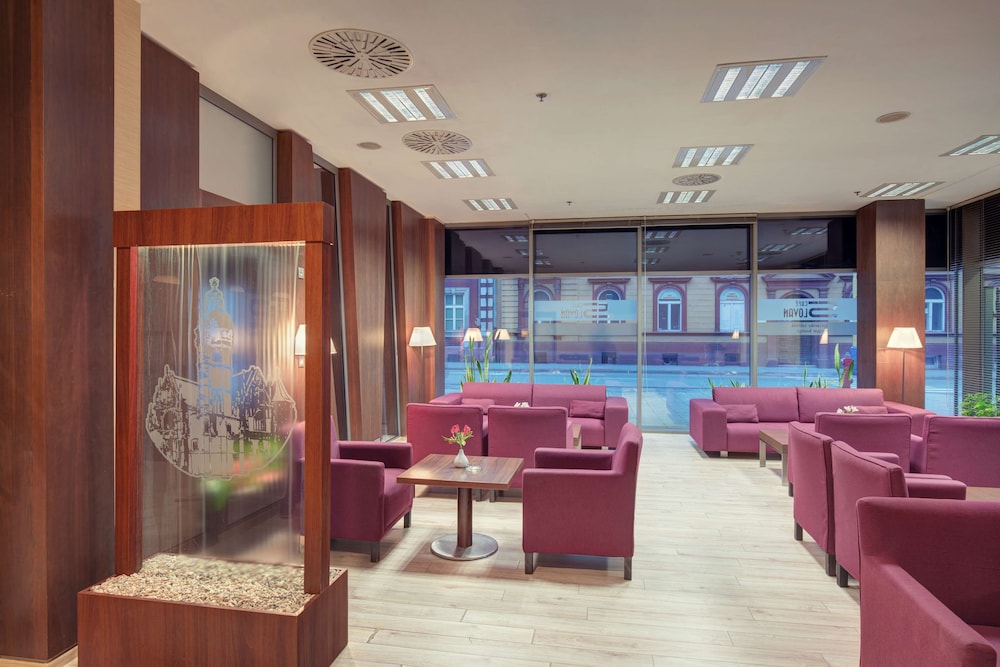 DoubleTree by Hilton Hotel Kosice — Kosice — photo 2