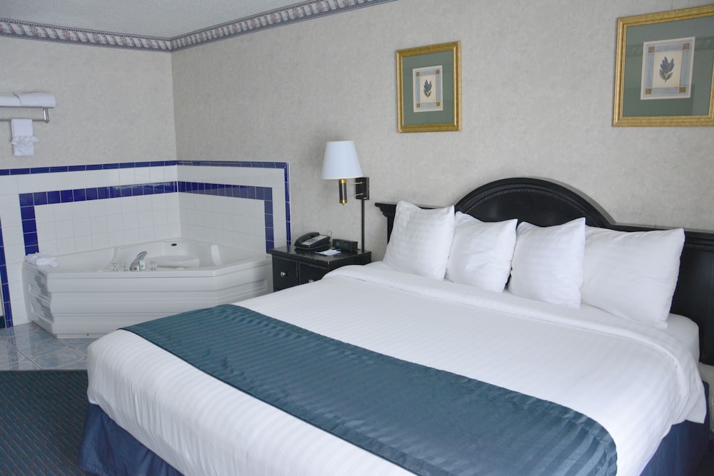 Travelodge by Wyndham Milwaukee - photo 34