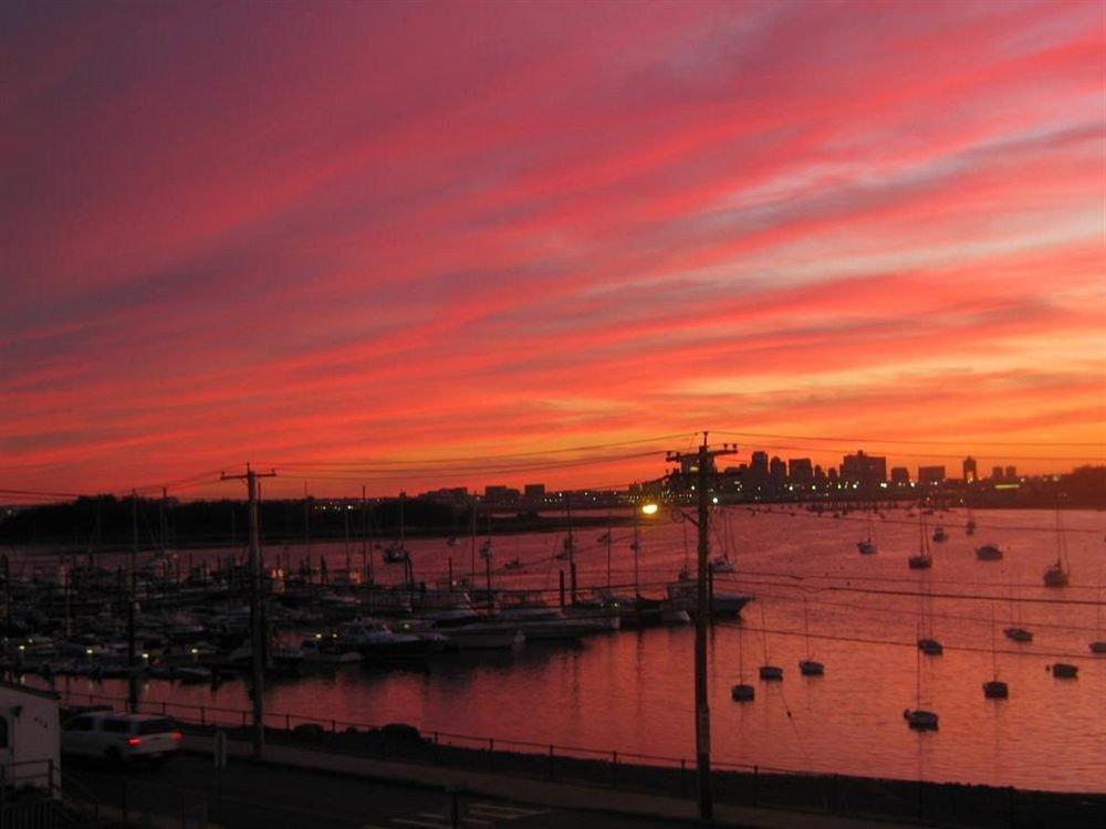 The Inn At Crystal Cove On Boston Harbor - photo 3