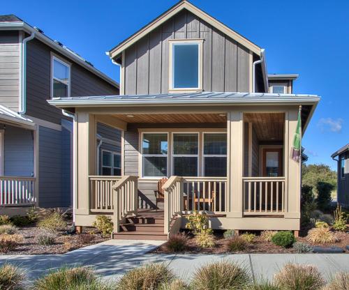 Windswept Cottage — 4-Star Luxury Hotel in Ocean Shores, United States