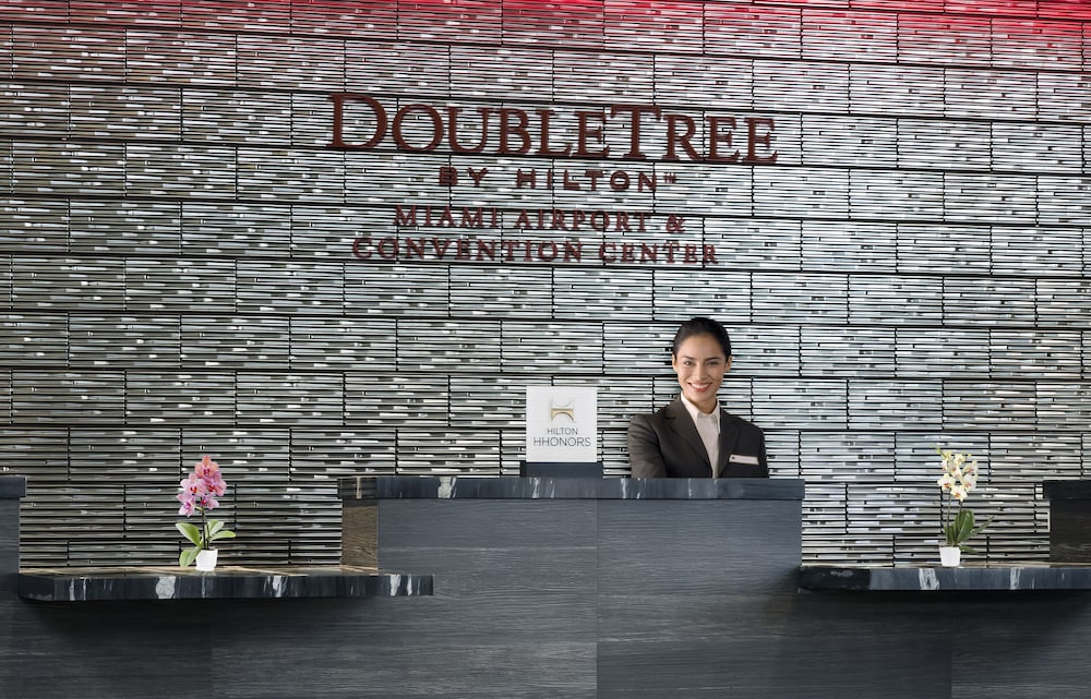 DoubleTree by Hilton Hotel Miami Airport & Convention Center - photo 2