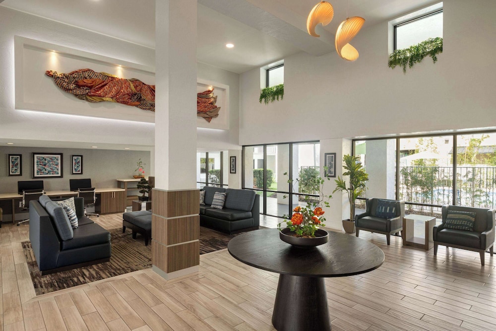 Mai Hana Hotel & Suites International Drive - photo 4