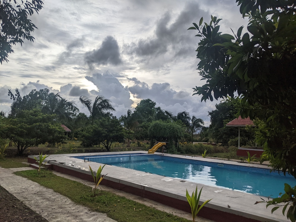 Mango Tree Farm in Karjat, India