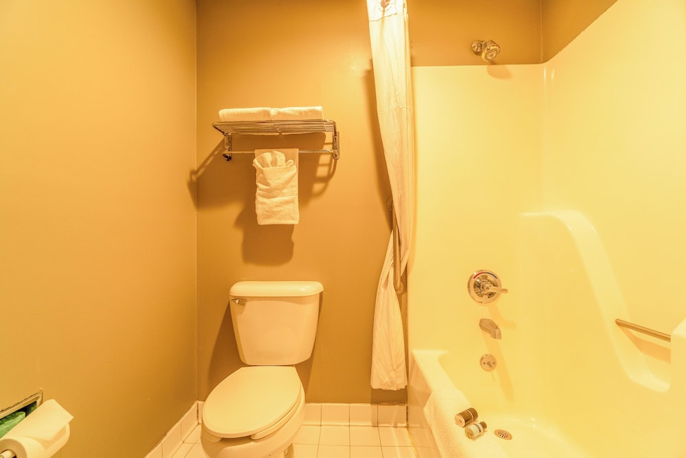 Ark Suites By Oyo Jonesboro I 555 - photo 49