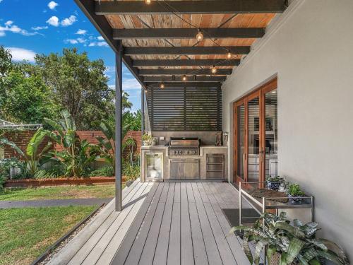 Private coastal getaway Corlette - carbon neutral hotel in Corlette