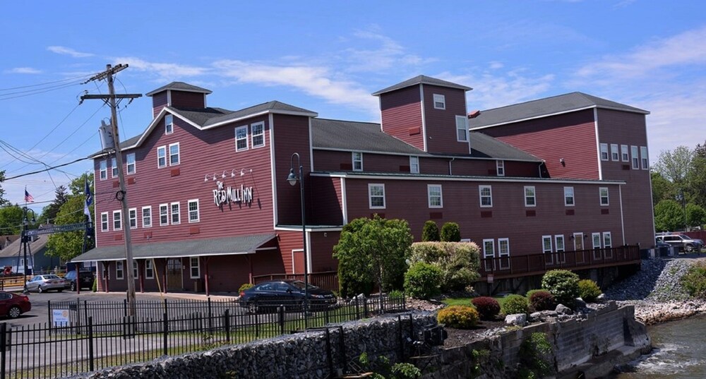 The Red Mill Inn - photo 27
