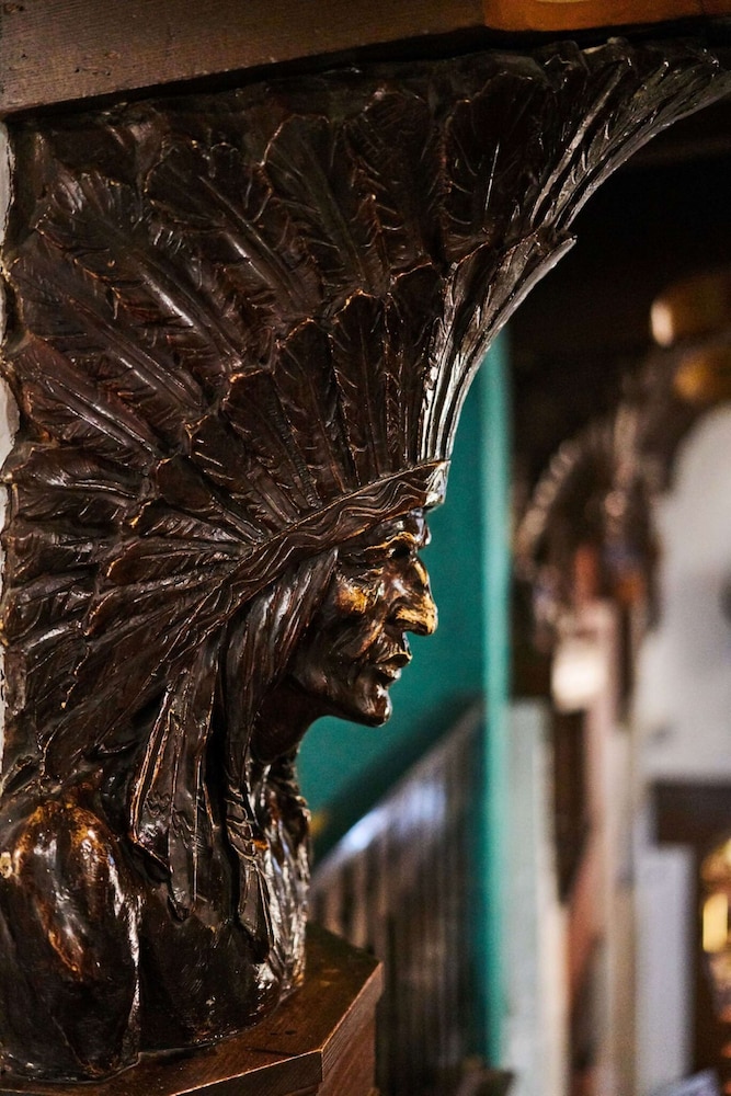 Hotel Alex Johnson Rapid City Curio Collection by Hilton - photo 4