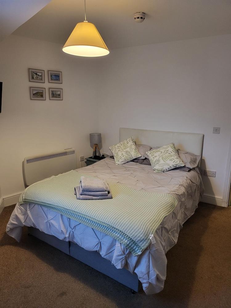 Devon & Cornwall Inn — Torpoint — photo 4