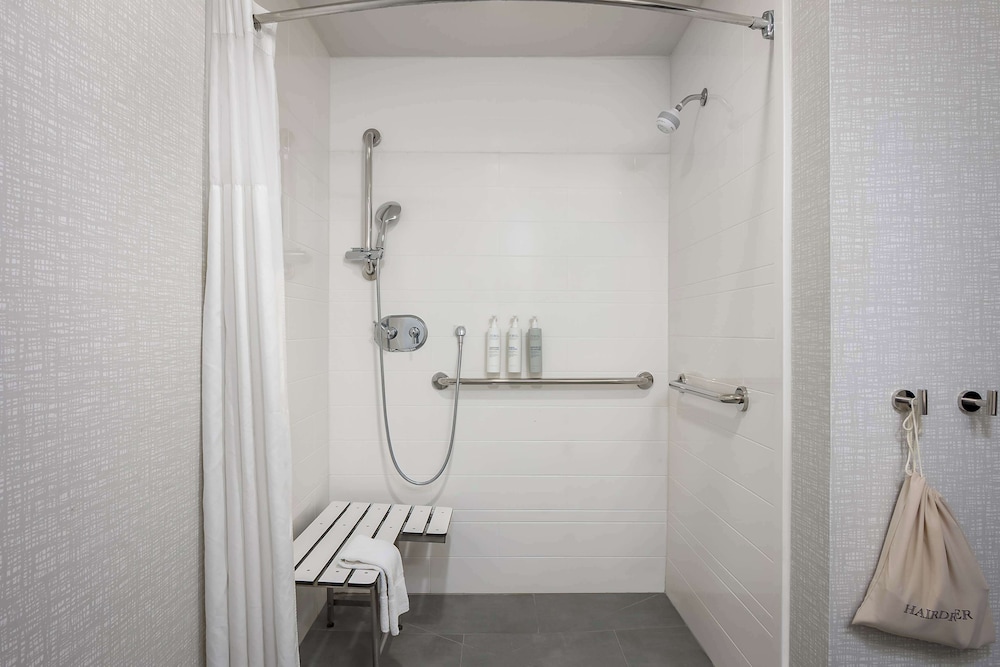 Hampton Inn & Suites Birmingham Pelham - photo 21