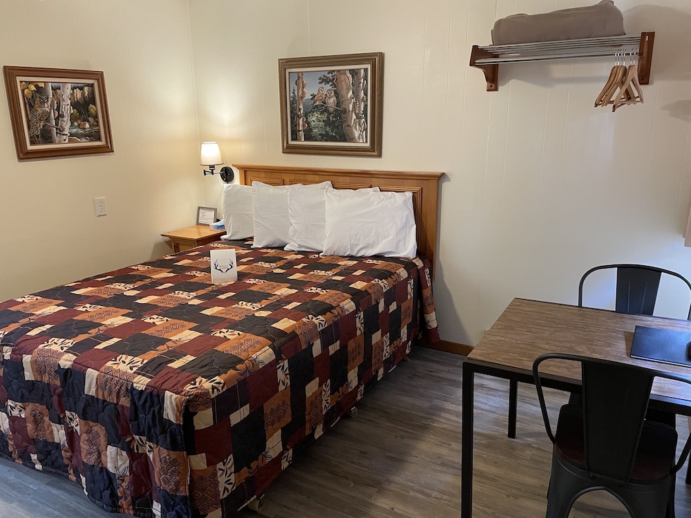 Whitetail Creek Resort - photo 6