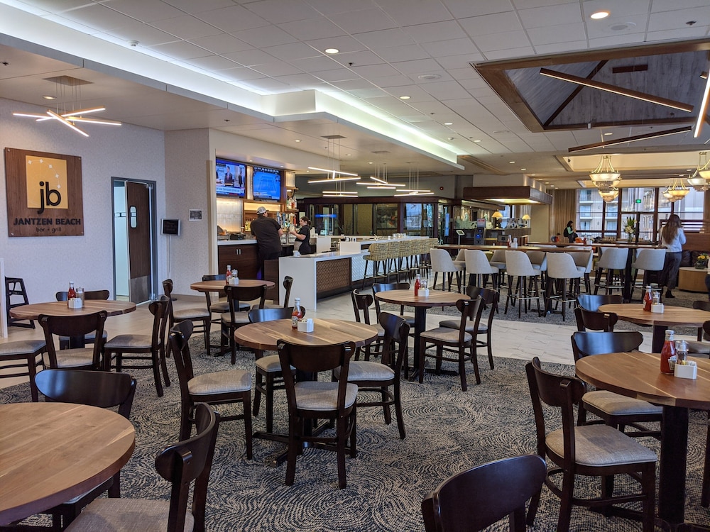 Holiday Inn Portland Columbia Riverfront By IHG - photo 49