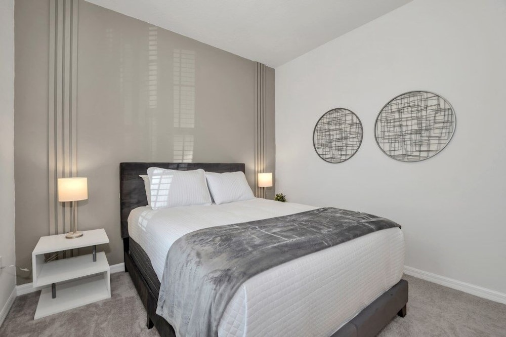 Brand New Home In Top Rated Resort Solterra 5 Bedroom Townhouse by Redawning - photo 5