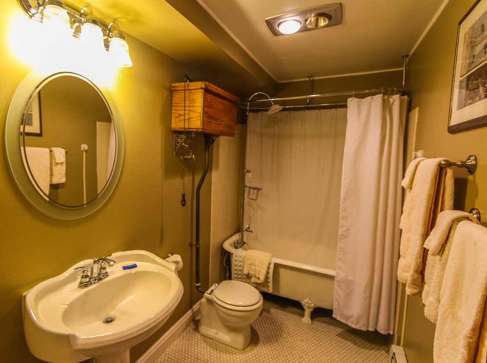 Park Hotel Condominiums - photo 10
