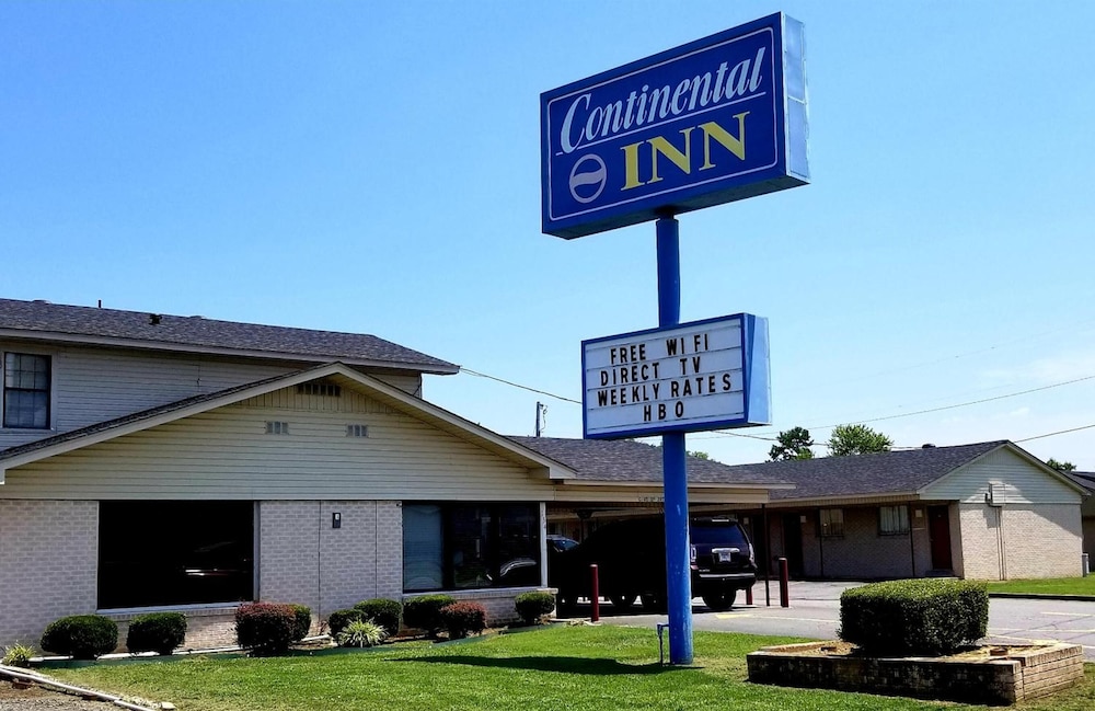 Continental Inn & Suites in Conway, United States