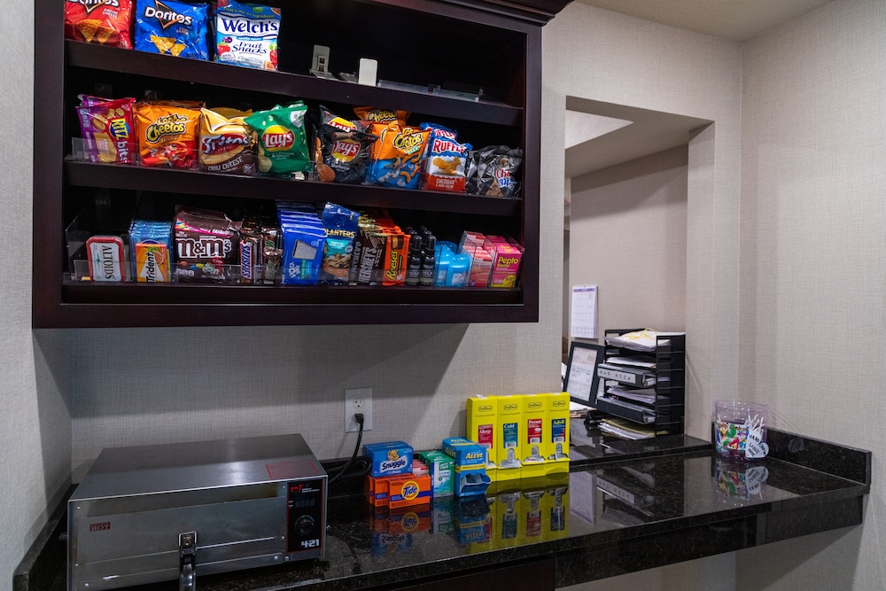 Cobblestone Inn & Suites of Springfield - photo 39