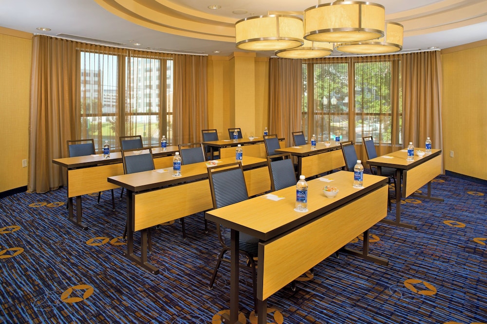 Courtyard by Marriott Washington Capitol Hill Navy Yard - photo 54