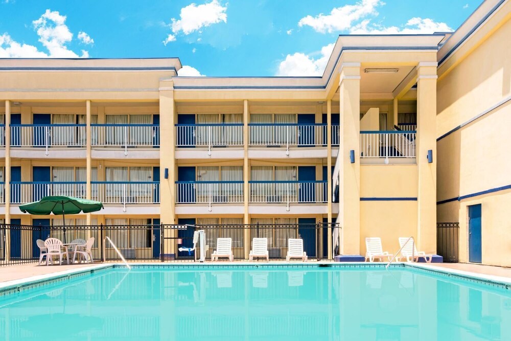Days Inn Shreveport Airport - photo 15