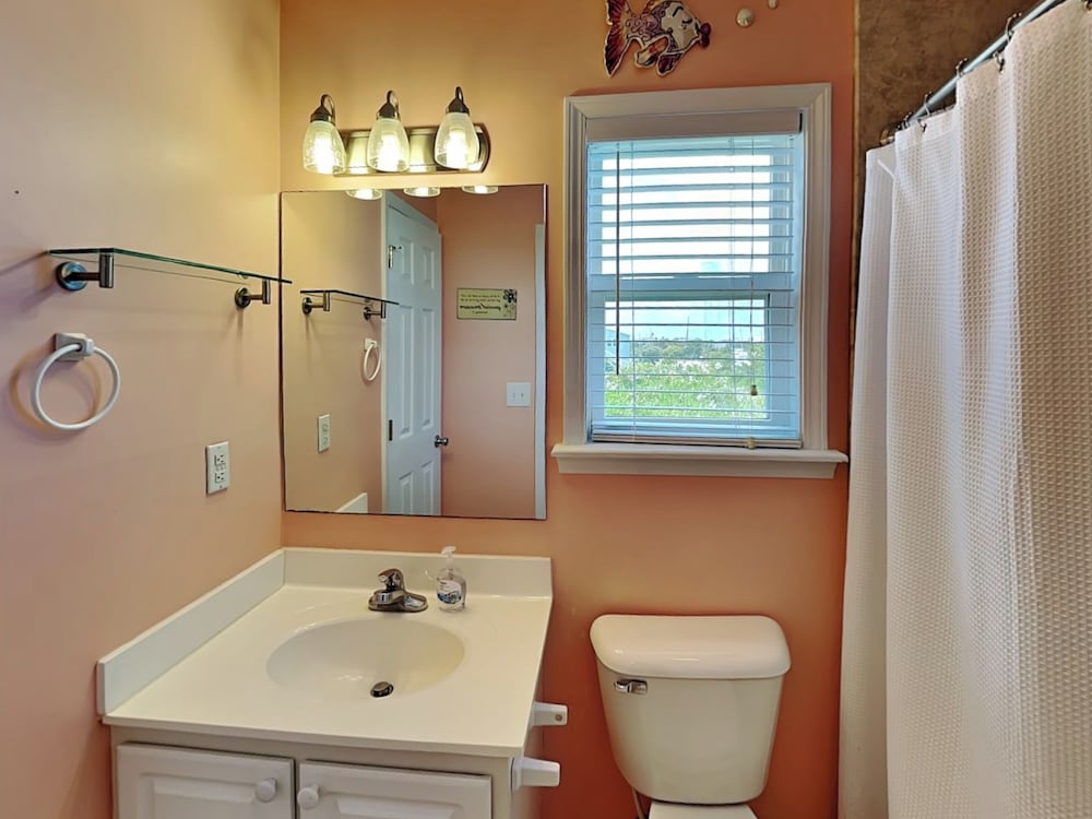 Sunshiny Daze - last minute hotel in Santa Cruz