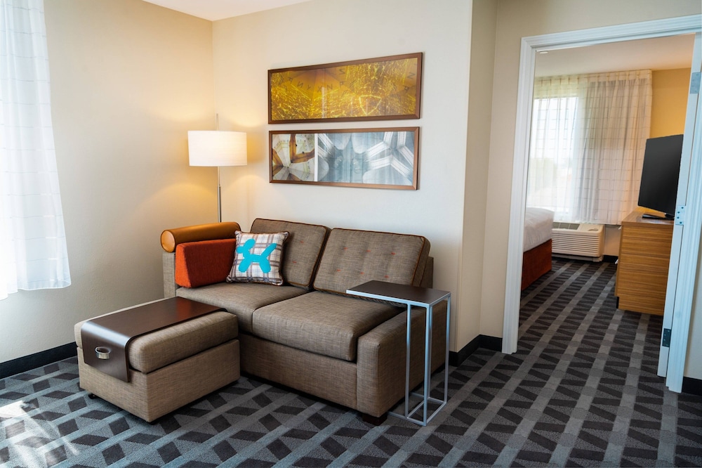 TownePlace Suites by Marriott Irvine Lake Forest - photo 13