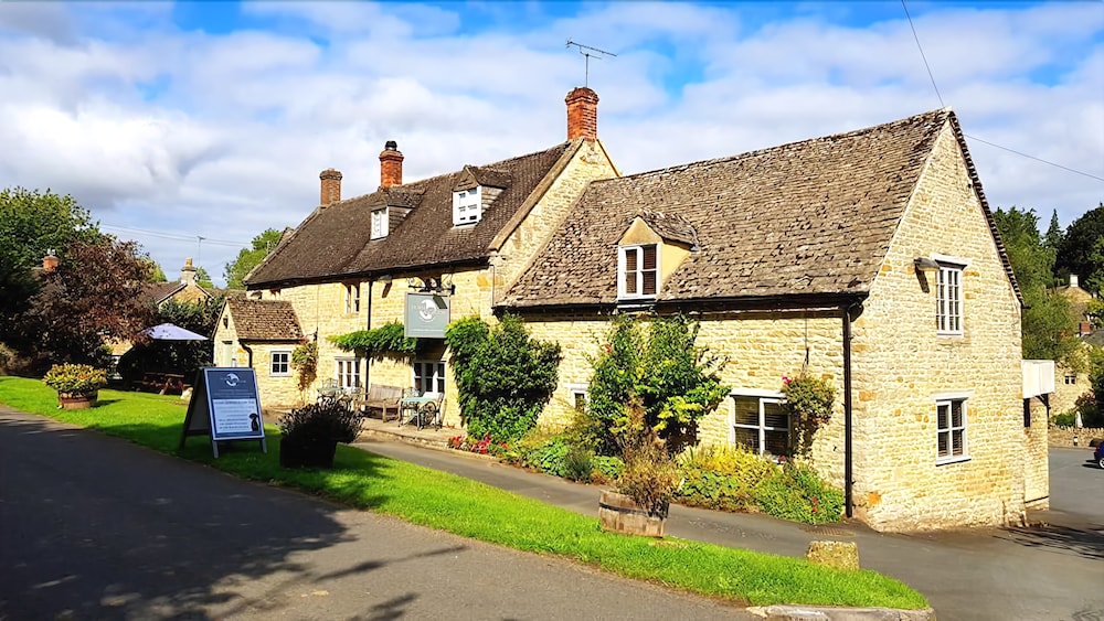 The Horse and Groom - carbon neutral hotel in Moreton In Marsh