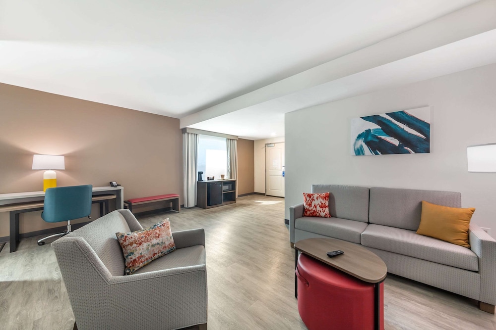 Comfort Suites Fort Myers East I 75 - photo 19