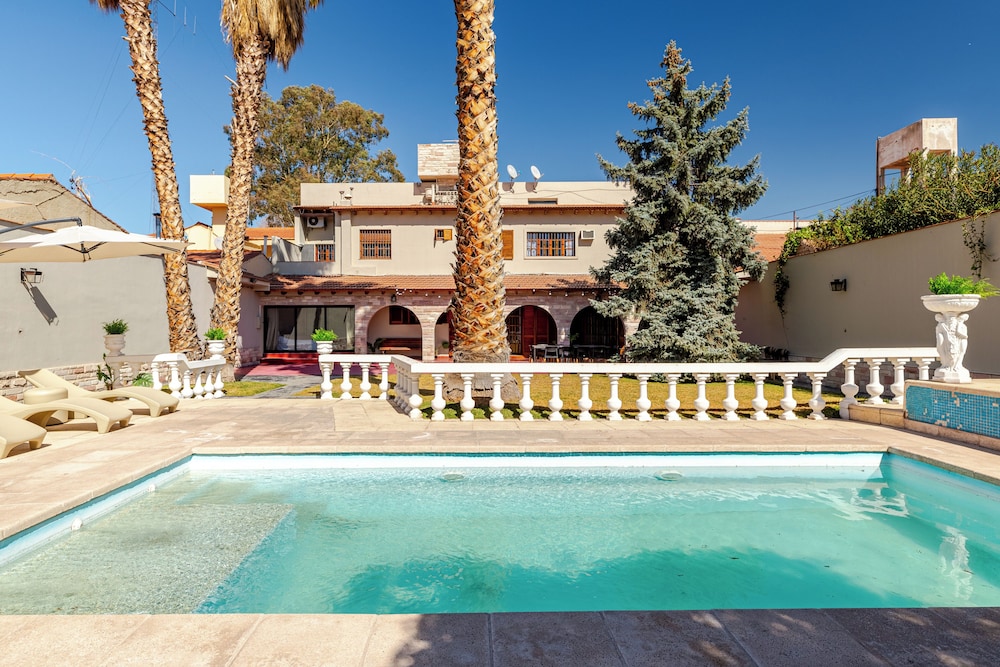 MOT Erlich Wine House — 4-Star Luxury Hotel in Mendoza, Argentina