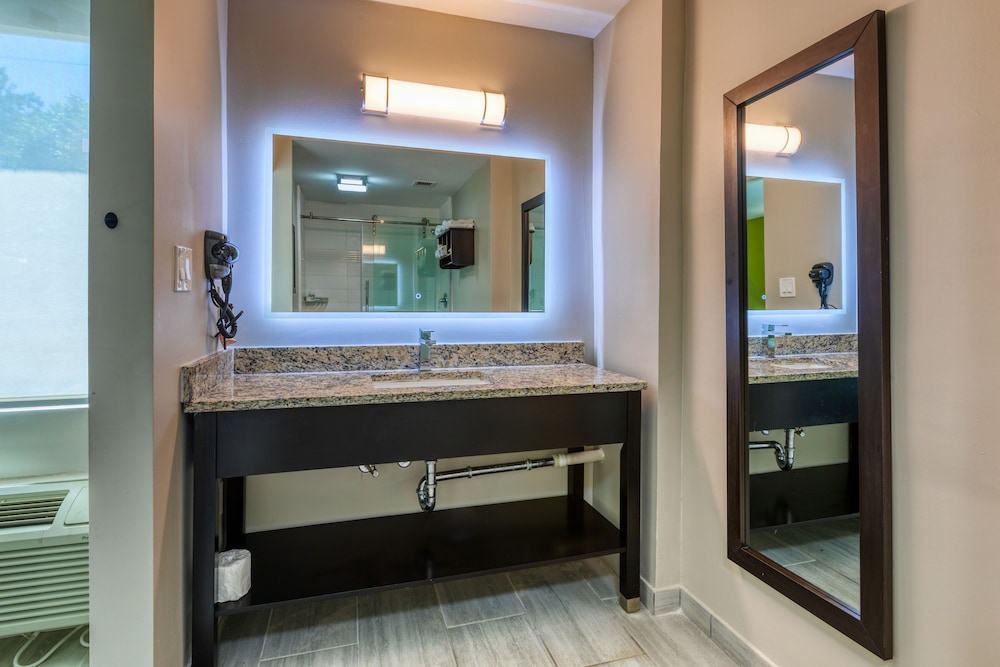 Hotel Weston - photo 40