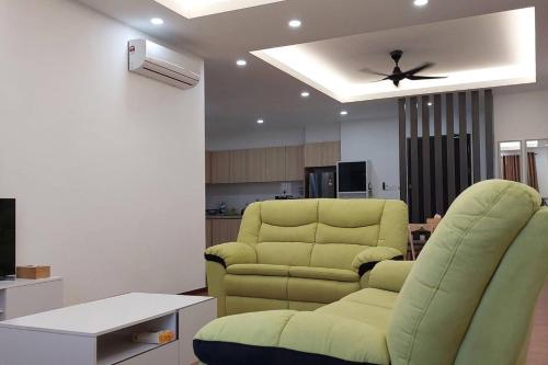 Miri Sunsky Condo Homestay 3 Rooms & 6 Guest — 4-Star Luxury Hotel in Miri, Malaysia
