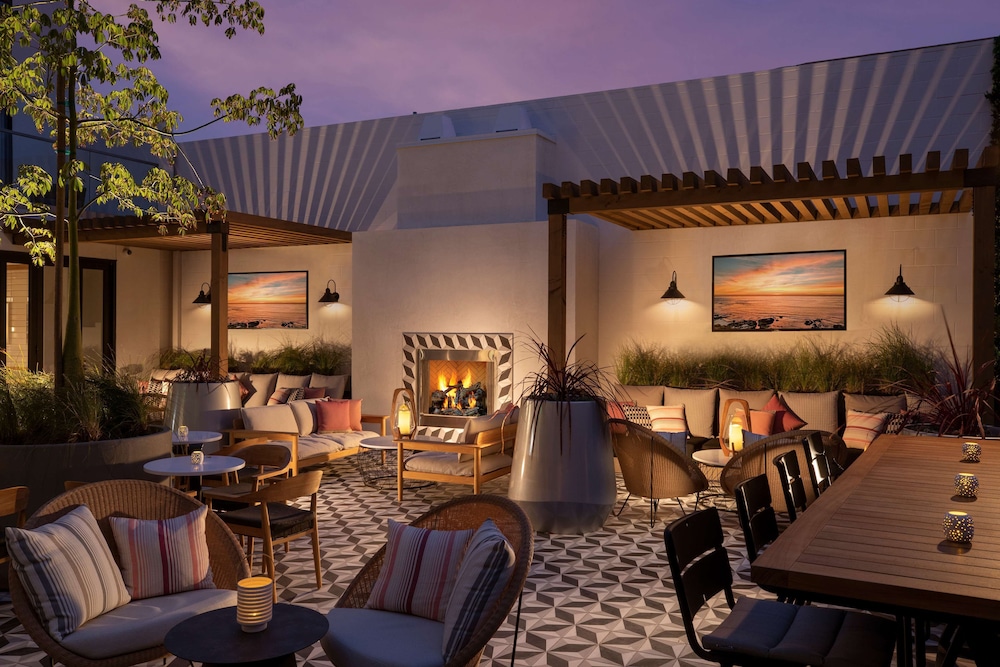 The Monsaraz San Diego Tapestry Collection by Hilton - photo 39