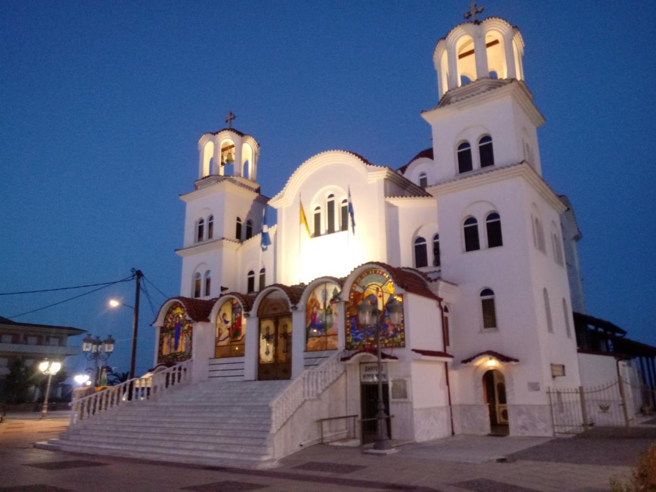 B&A Paralia — Paralia — photo 2