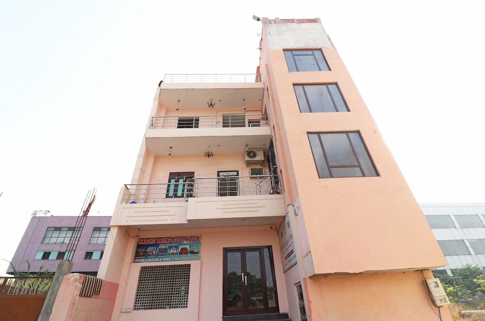 Oyo 24600 Grand Harshit Resort — Agra