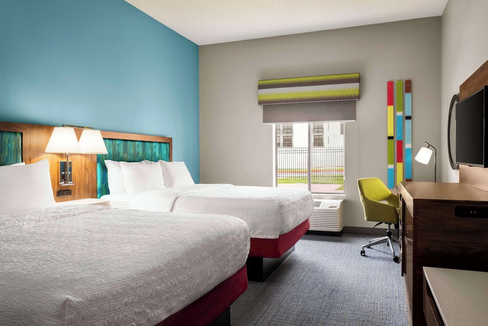 Hampton Inn & Suites Springfield MO - photo 15