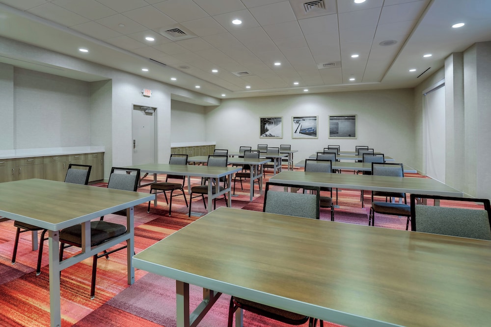 Home2 Suites by Hilton Sanford - photo 58