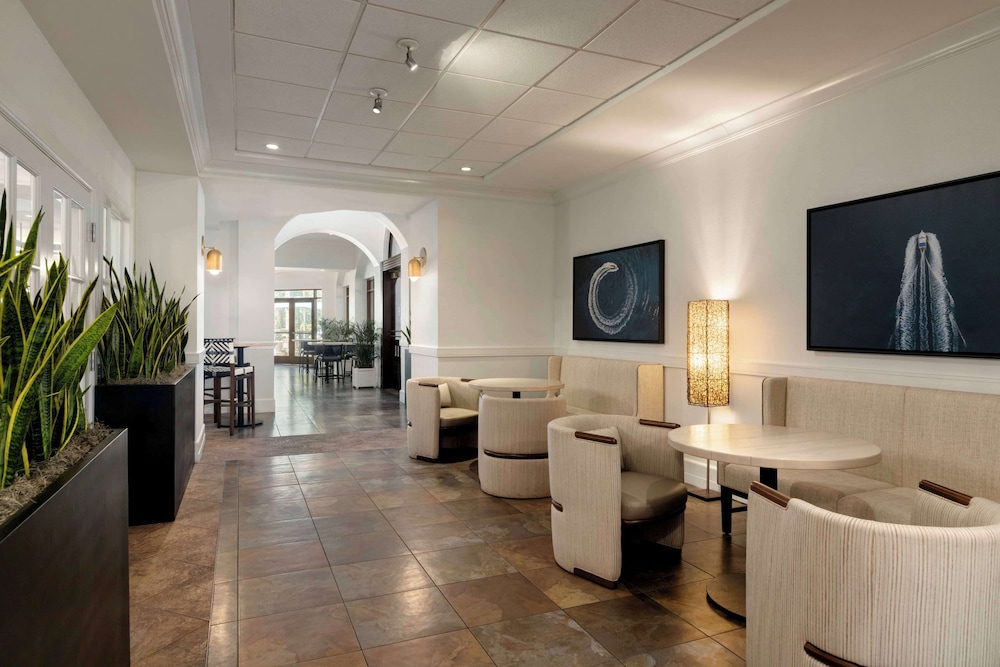 Embassy Suites by Hilton Fort Lauderdale 17th Street - photo 58